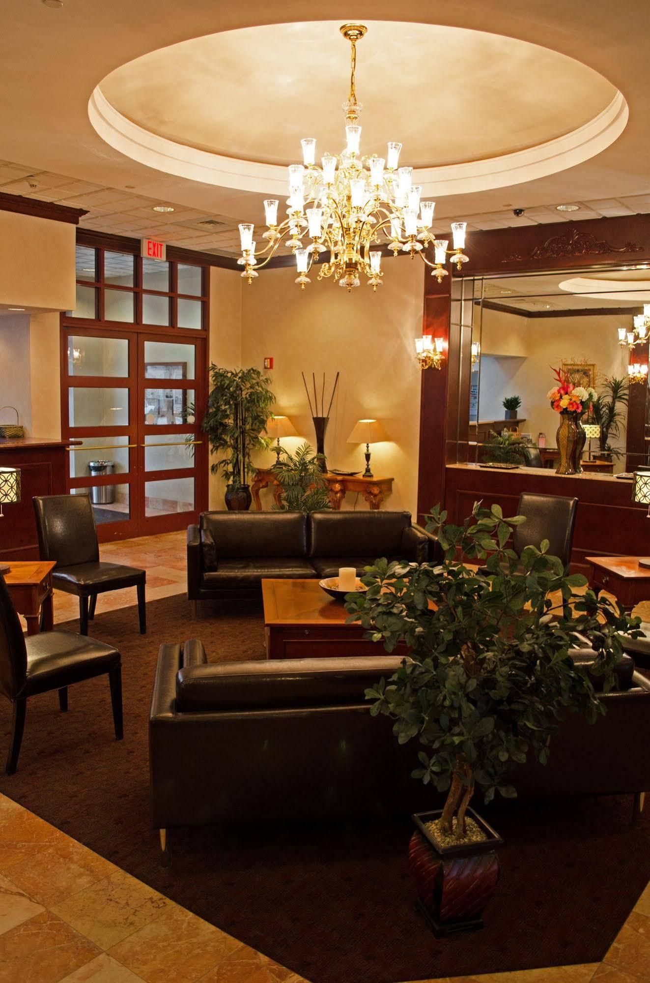 Clarion Hotel & Suites University-Shippensburg Ngoại thất bức ảnh
