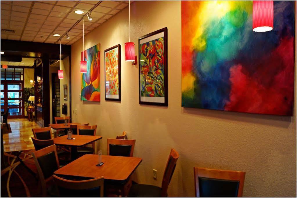 Clarion Hotel & Suites University-Shippensburg Ngoại thất bức ảnh