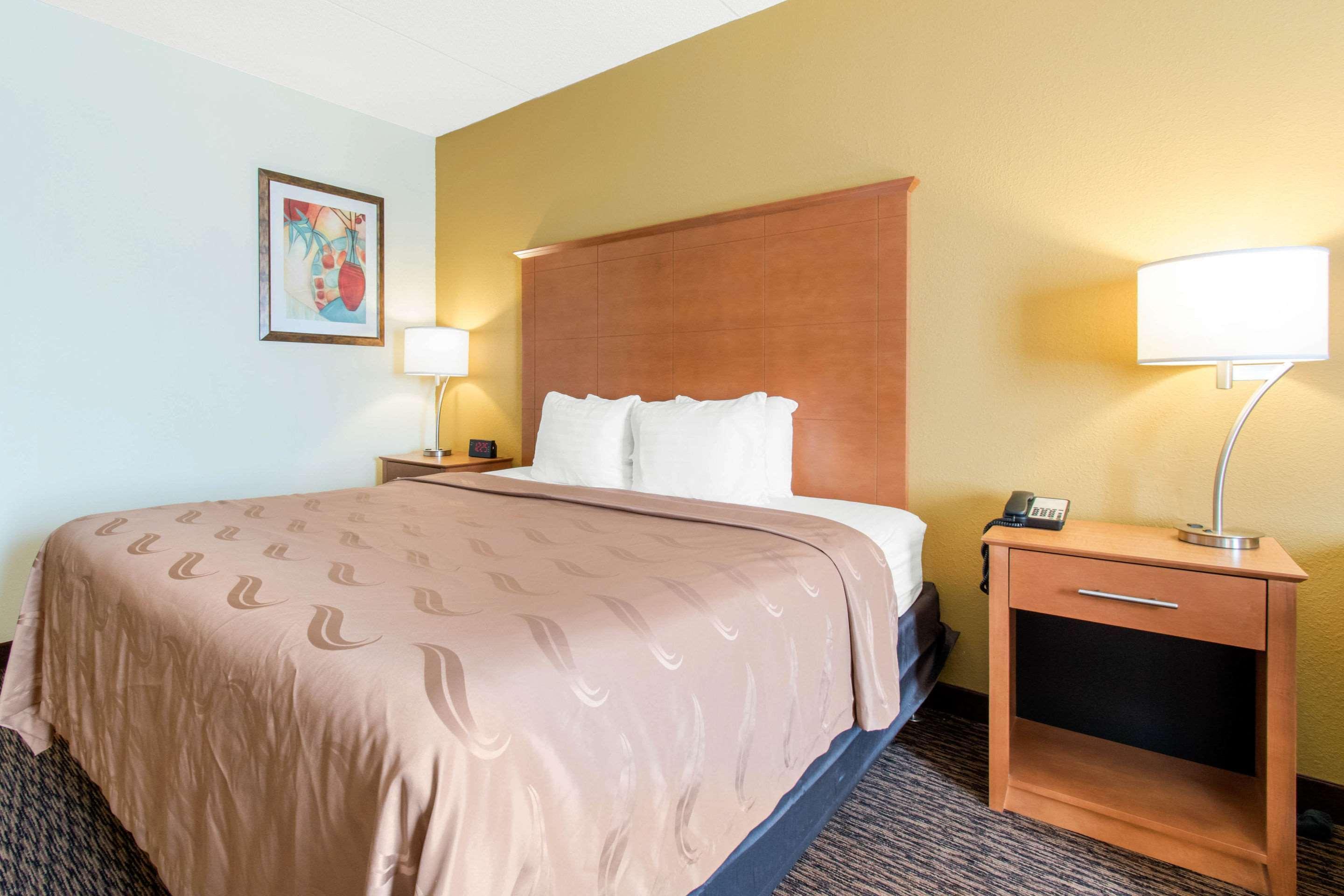 Clarion Hotel & Suites University-Shippensburg Ngoại thất bức ảnh