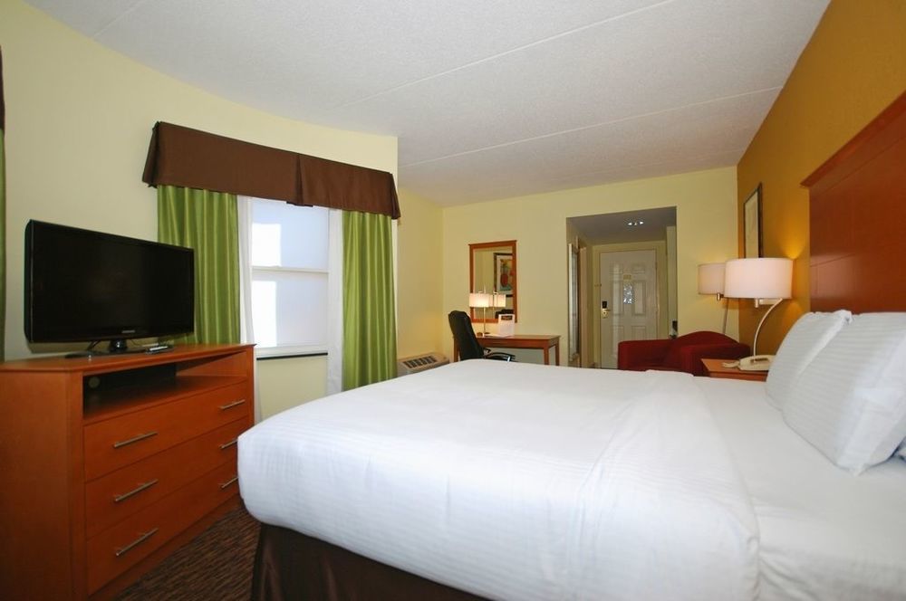 Clarion Hotel & Suites University-Shippensburg Phòng bức ảnh