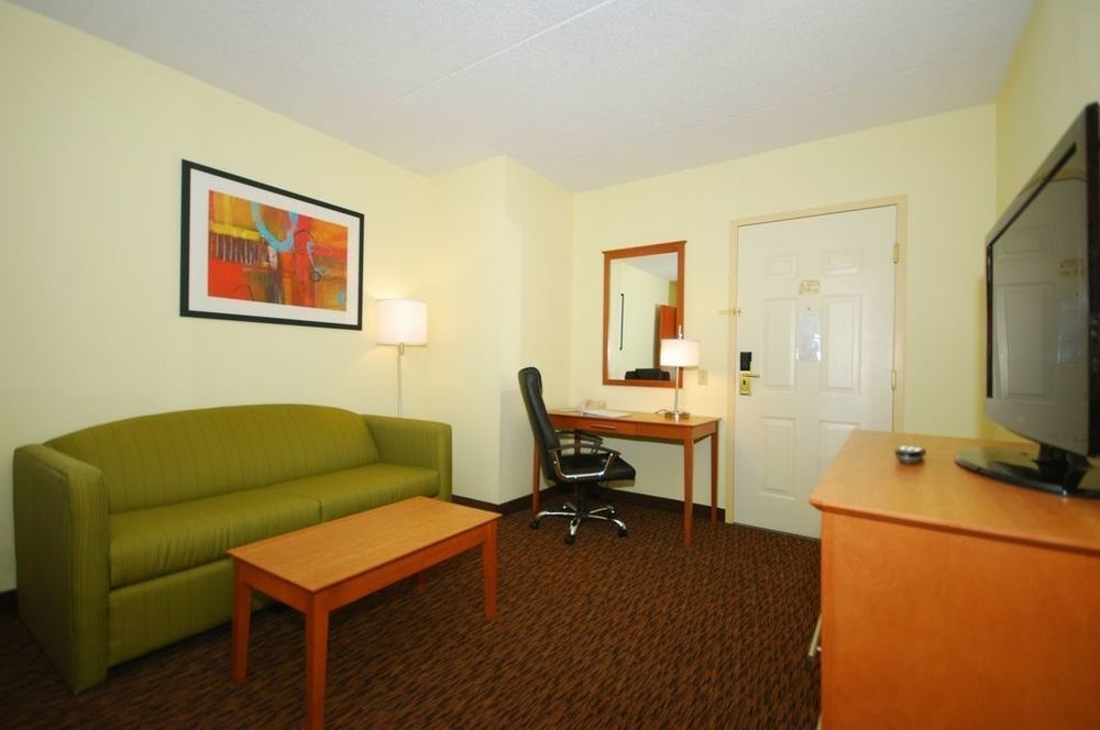 Clarion Hotel & Suites University-Shippensburg Phòng bức ảnh