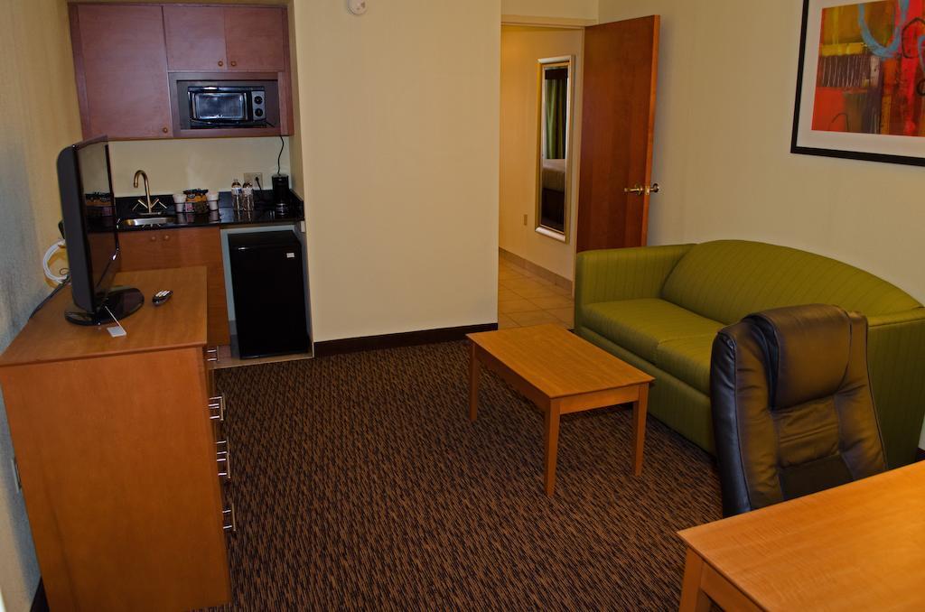 Clarion Hotel & Suites University-Shippensburg Ngoại thất bức ảnh